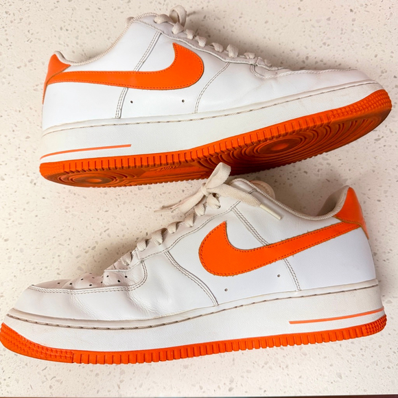 Nike Air Force 1 Low White Total Orange 2012 Collector Grade Mens 12 - Picture 2 of 13
